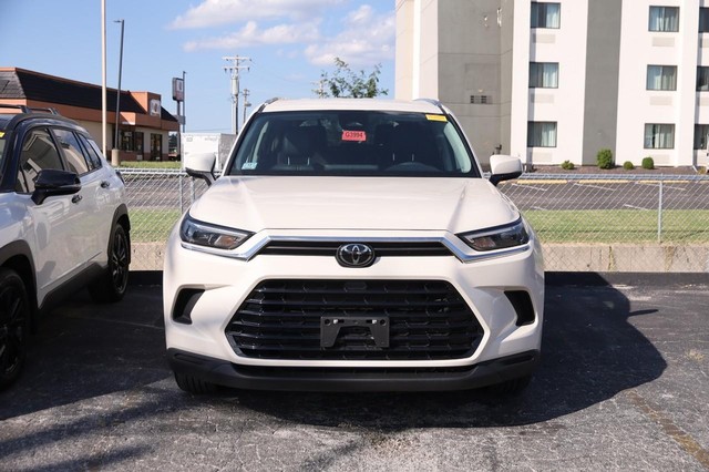 Toyota Grand Highlander Vehicle Image 03