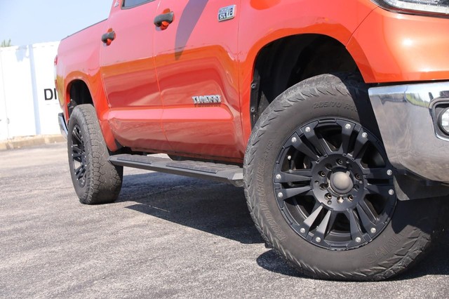 Toyota Tundra 4WD Vehicle Image 03