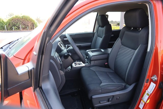 Toyota Tundra 4WD Vehicle Image 08