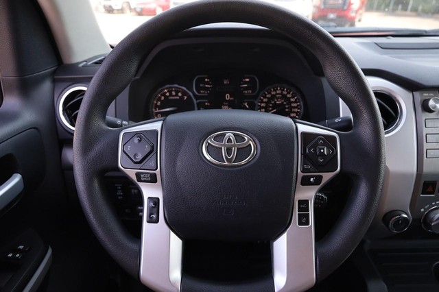Toyota Tundra 4WD Vehicle Image 10