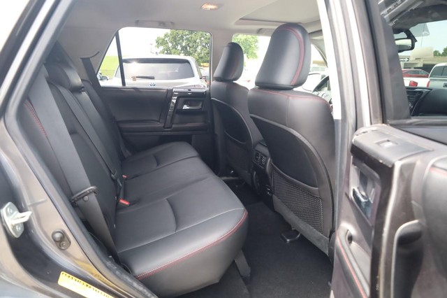 Toyota 4Runner Vehicle Image 22