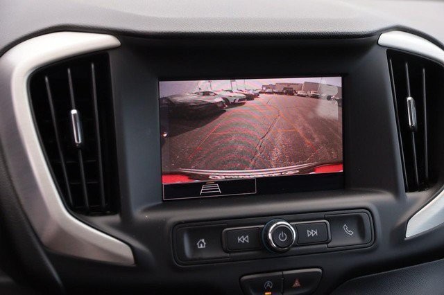 GMC Terrain Vehicle Full-screen Gallery Image 16
