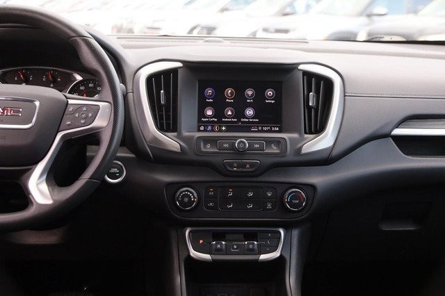 GMC Terrain Vehicle Full-screen Gallery Image 24