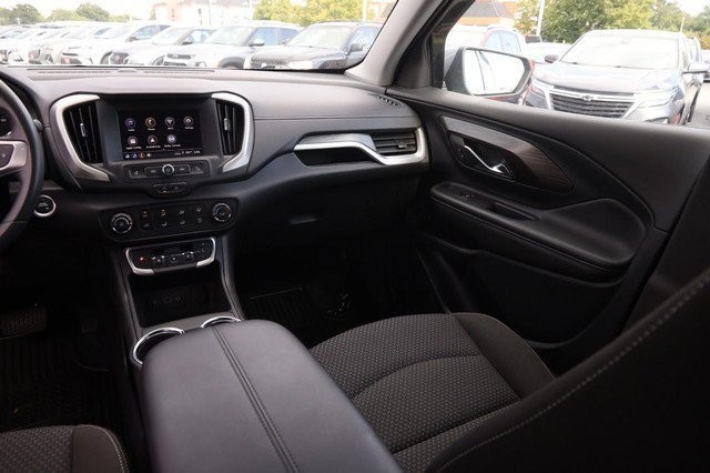 GMC Terrain Vehicle Full-screen Gallery Image 25