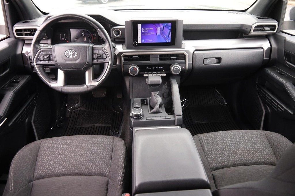 Toyota 4Runner Vehicle Full-screen Gallery Image 22