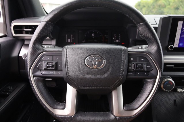 Toyota 4Runner Vehicle Image 10