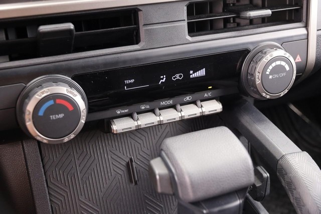 Toyota 4Runner Vehicle Image 18