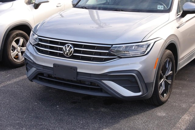 Volkswagen Tiguan Vehicle Image 05