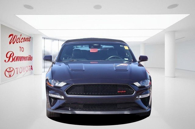 Ford Mustang Vehicle Full-screen Gallery Image 4
