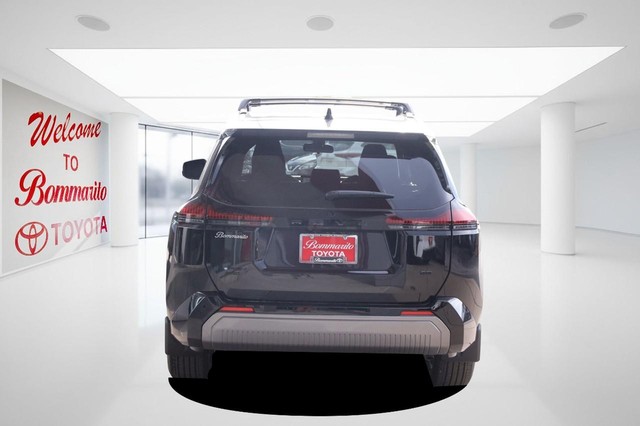 Toyota RAV4 Plug-In Hybrid Vehicle Full-screen Gallery Image 6