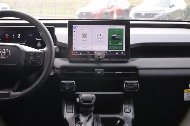 Toyota RAV4 Plug-In Hybrid Vehicle Full-screen Gallery Image 27