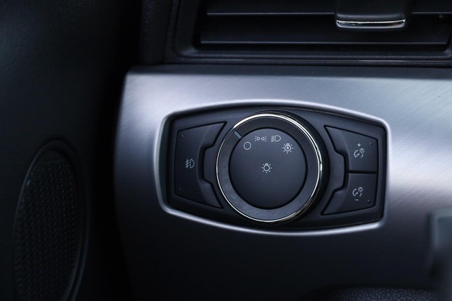 Ford Mustang Vehicle Image 20