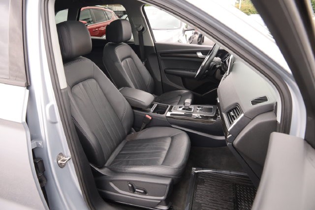 Audi Q5 Vehicle Image 09