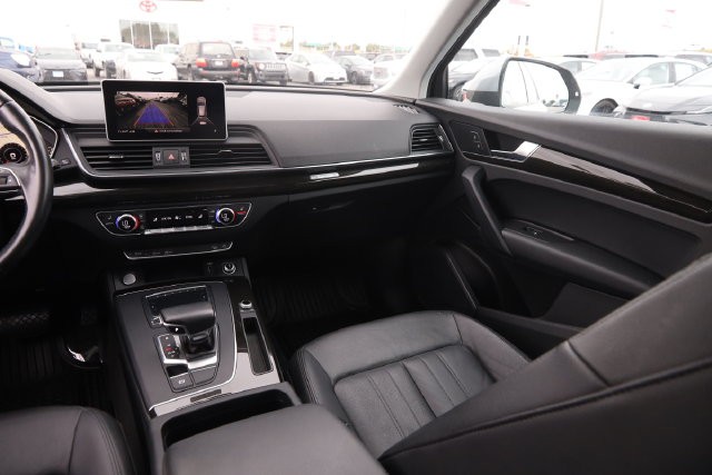 Audi Q5 Vehicle Image 10