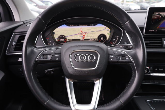 Audi Q5 Vehicle Image 12