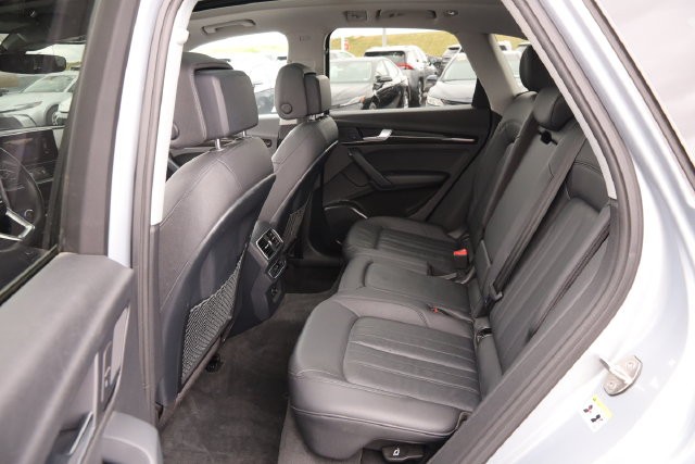 Audi Q5 Vehicle Image 14