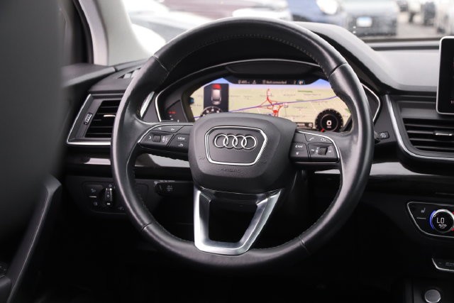 Audi Q5 Vehicle Image 16