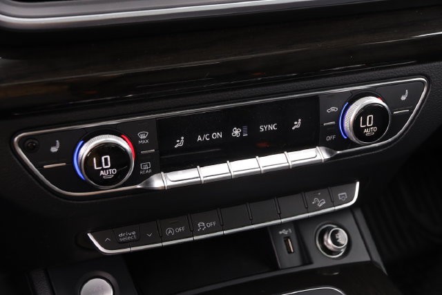 Audi Q5 Vehicle Image 24