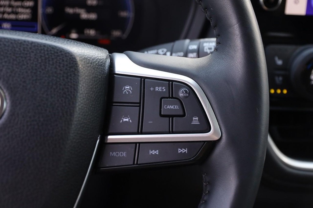 Toyota Grand Highlander Vehicle Full-screen Gallery Image 15