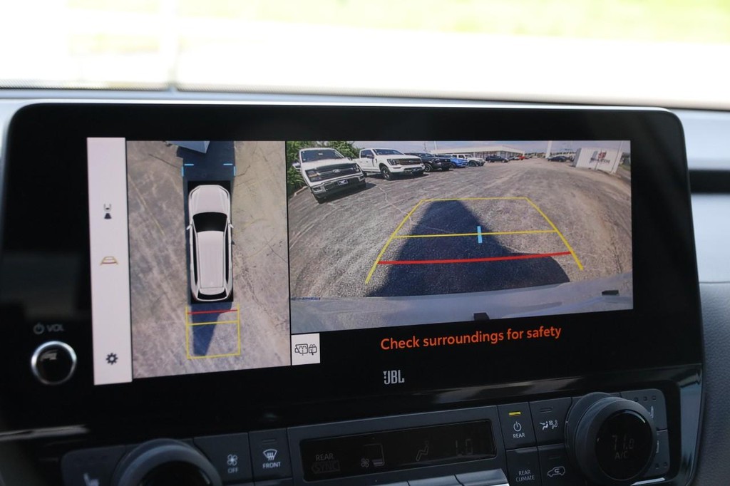 Toyota Grand Highlander Vehicle Full-screen Gallery Image 20