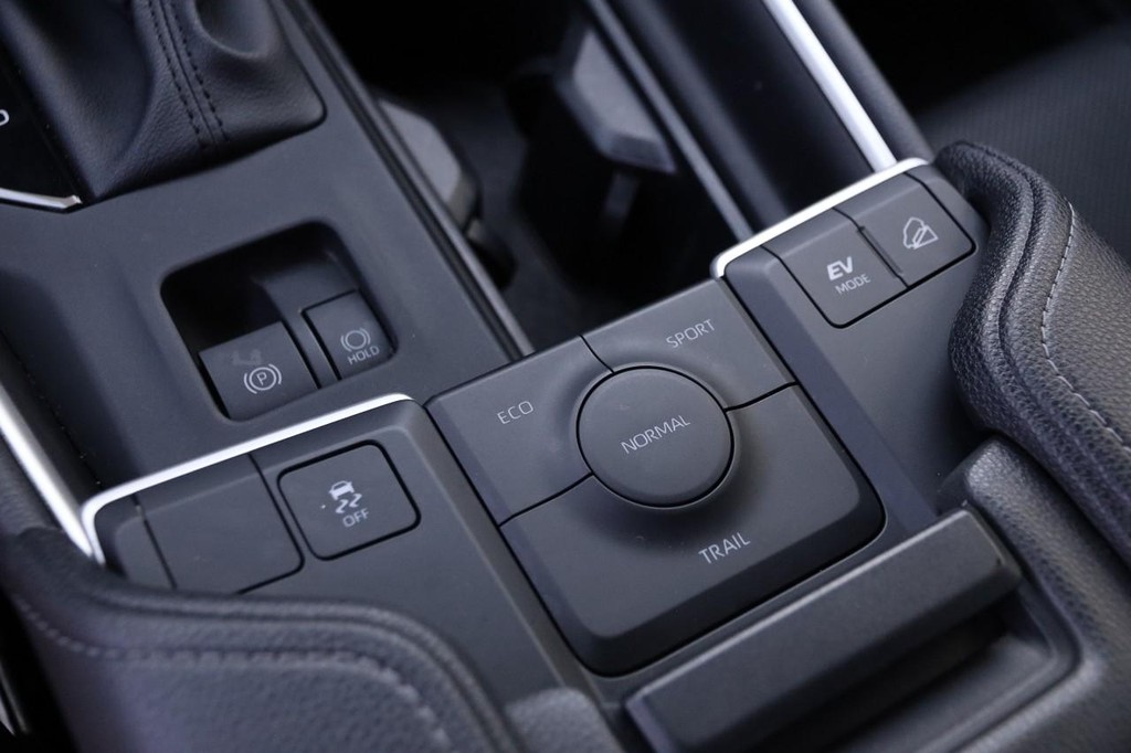 Toyota Grand Highlander Vehicle Full-screen Gallery Image 22