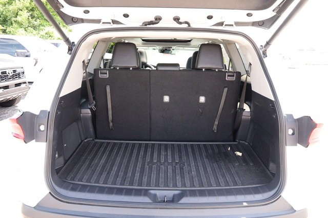 Toyota Grand Highlander Vehicle Image 07