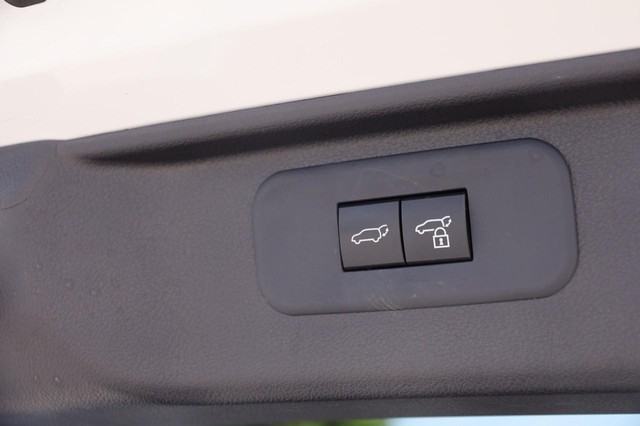 Toyota Grand Highlander Vehicle Image 08