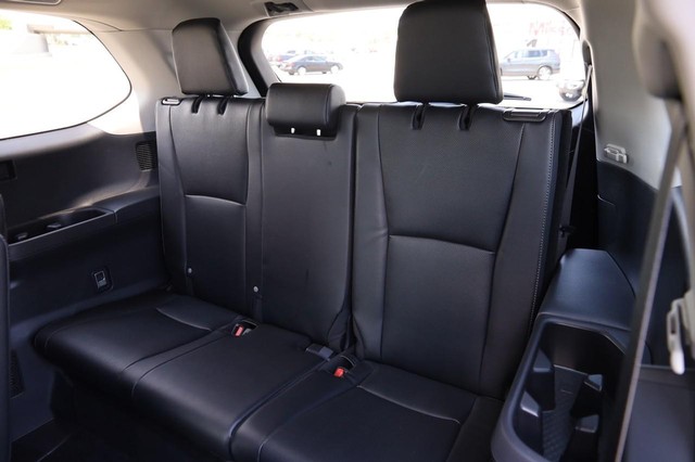 Toyota Grand Highlander Vehicle Image 11