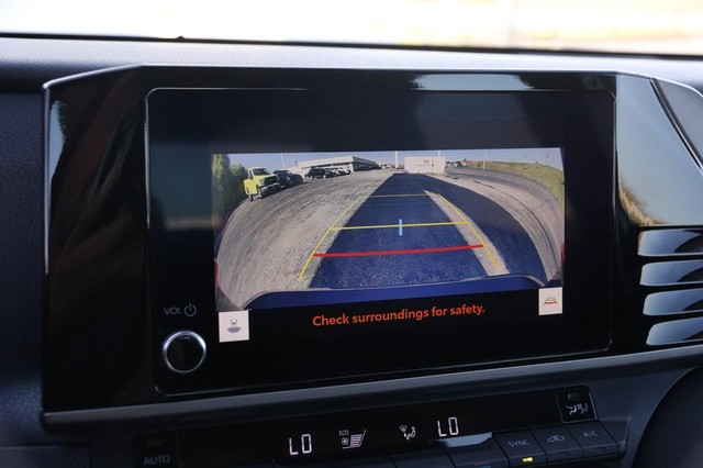 Toyota Camry Vehicle Image 17