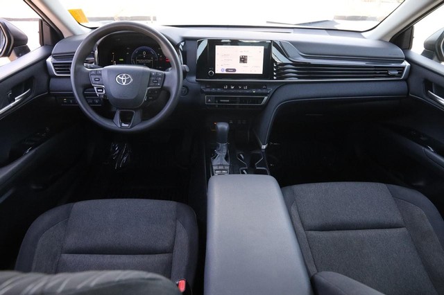 Toyota Camry Vehicle Image 22