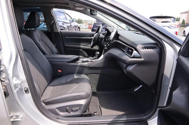 Toyota Camry Vehicle Image 29