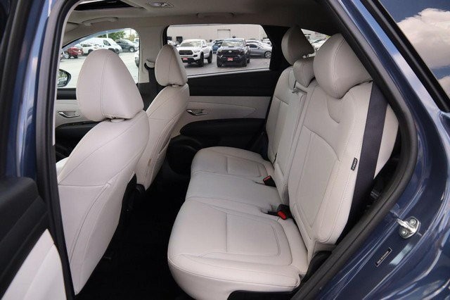 Hyundai Tucson Vehicle Image 11