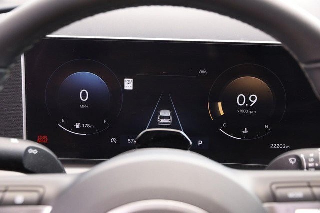 Hyundai Tucson Vehicle Image 15