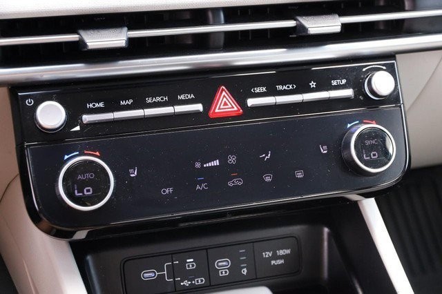 Hyundai Tucson Vehicle Image 19