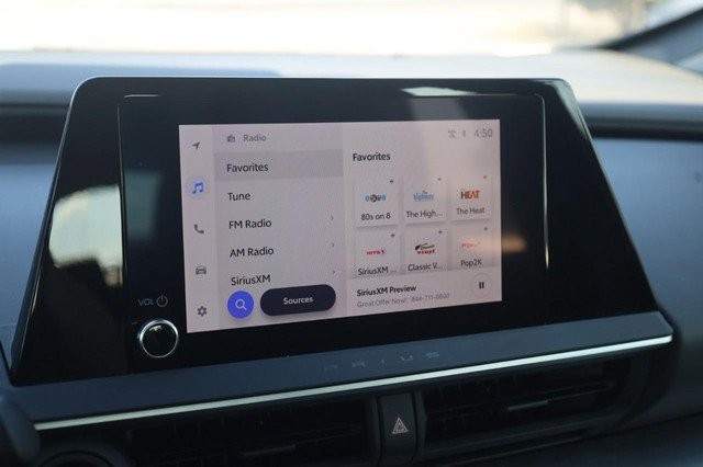 Toyota Prius Vehicle Image 14