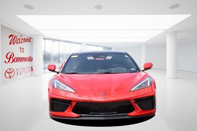 Chevrolet Corvette Vehicle Full-screen Gallery Image 4