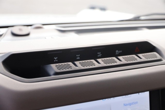 Ford Bronco Vehicle Image 18