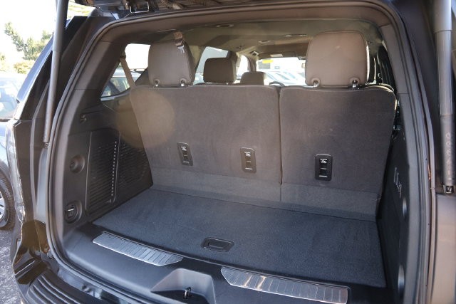 Chevrolet Tahoe Vehicle Full-screen Gallery Image 7