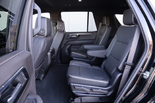 Chevrolet Tahoe Vehicle Full-screen Gallery Image 11
