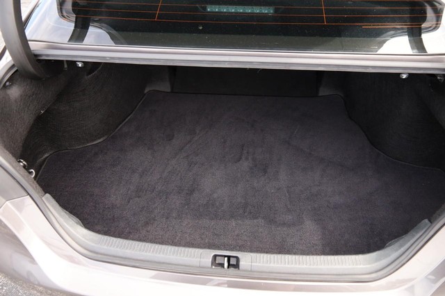 Toyota Camry Vehicle Image 07