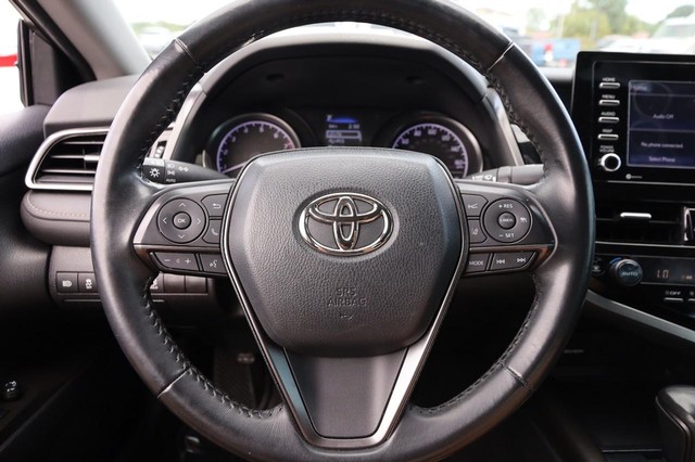 Toyota Camry Vehicle Image 10