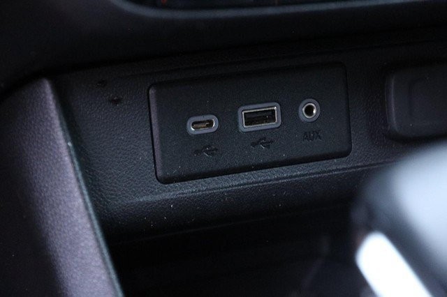 Buick Encore GX Vehicle Image 20