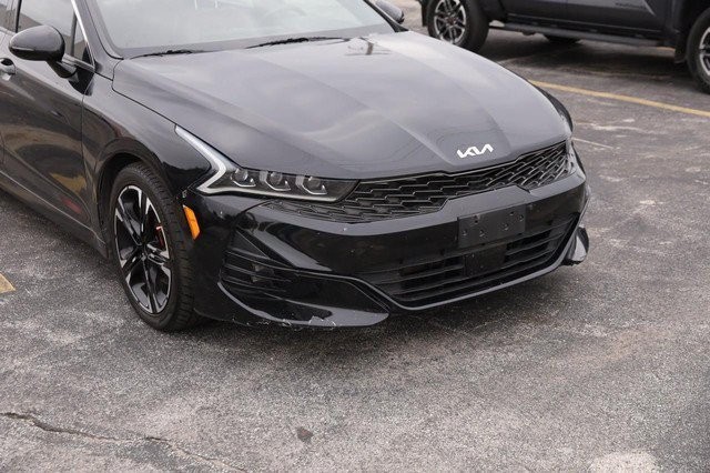 Kia K5 Vehicle Full-screen Gallery Image 2