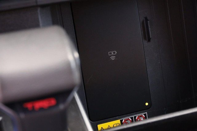 Toyota Tundra 4WD Vehicle Image 20