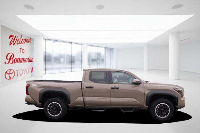 Toyota Tacoma 4WD Vehicle Full-screen Gallery Image 5