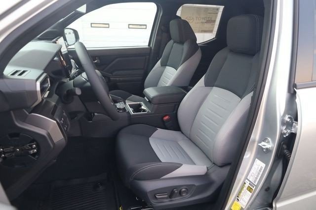 Toyota Tacoma 4WD Vehicle Image 19
