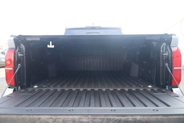 Toyota Tacoma 4WD Vehicle Image 23