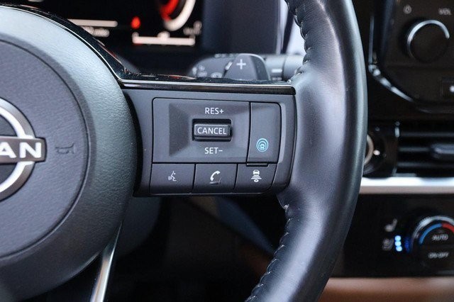 Nissan Pathfinder Vehicle Full-screen Gallery Image 15