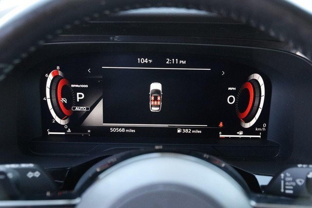 Nissan Pathfinder Vehicle Full-screen Gallery Image 16