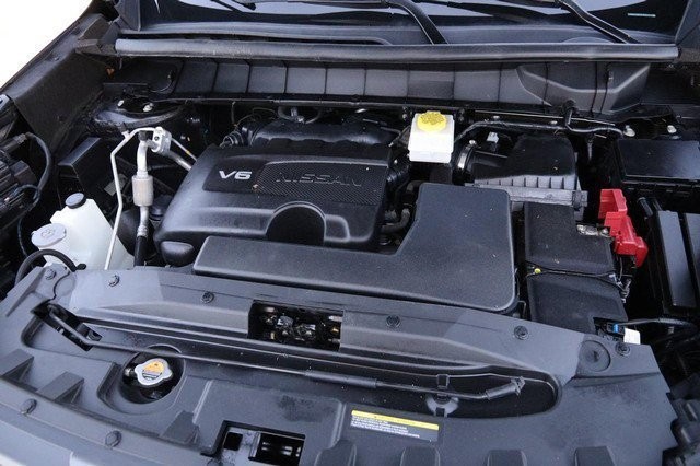 Nissan Pathfinder Vehicle Full-screen Gallery Image 30